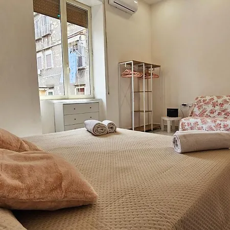 Loves Sanita Tatil Evi Napoli
