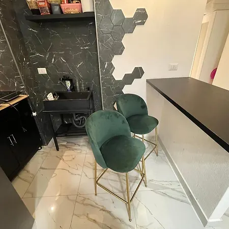 Loves Sanita Tatil Evi Napoli